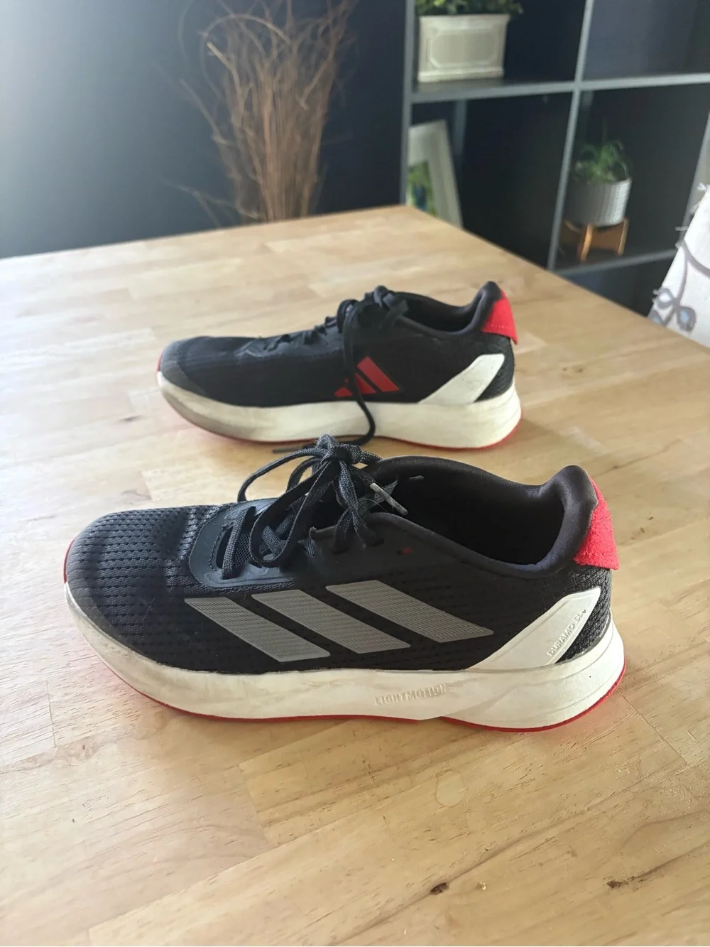 Adidas tennis shoes